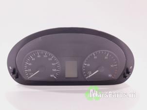 Gebruikte Kilometerteller KM Mercedes Sprinter 3t (906.61) 210 CDI 16V Prijs € 67,50 Margeregeling aangeboden door Autodemontagebedrijf De Mars