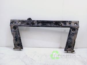 Gebruikte Subframe Renault Kangoo Express (FW) ZE Prijs € 50,00 Margeregeling aangeboden door Autodemontagebedrijf De Mars