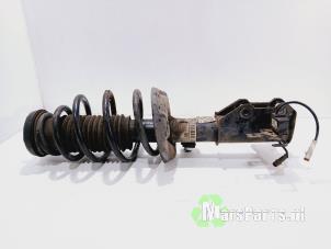 Gebruikte Mac Phersonpoot links-voor Opel Astra J (PC6/PD6/PE6/PF6) 2.0 CDTI 16V 160 Ecotec Prijs € 90,00 Margeregeling aangeboden door Autodemontagebedrijf De Mars