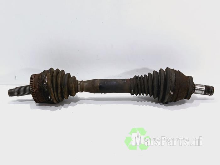 Gebruikte Steekas links-voor Landrover Range Rover III (LM) 2.9 TD6 24V Prijs € 125,00 Margeregeling aangeboden door Autodemontagebedrijf De Mars