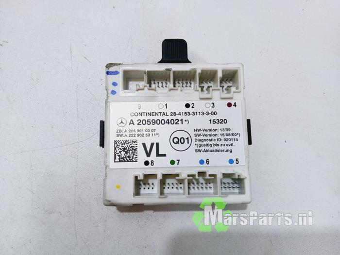 Central electronic module van een Mercedes-Benz C (W205) C-200 1.6 CDI BlueTEC, C-200 d 16V 2015