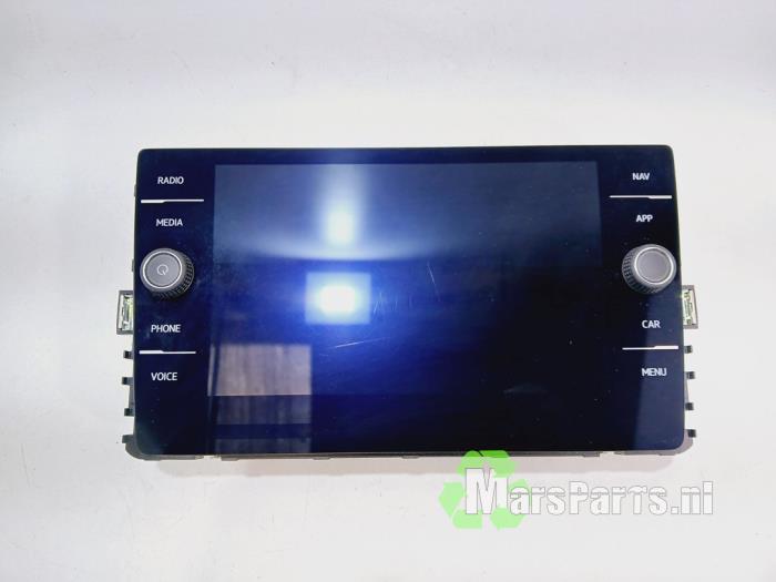 Gebruikte Display Multi Media regelunit Volkswagen Taigo 1.0 TSI 95 12V Prijs € 585,00 Margeregeling aangeboden door Autodemontagebedrijf De Mars