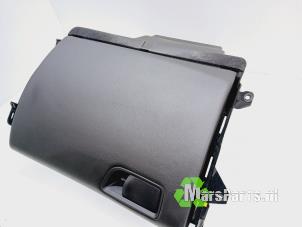 Gebruikte Dashboardkastje Renault Talisman (RFDL) 2.0 Blue dCi 160 Prijs € 70,00 Margeregeling aangeboden door Autodemontagebedrijf De Mars