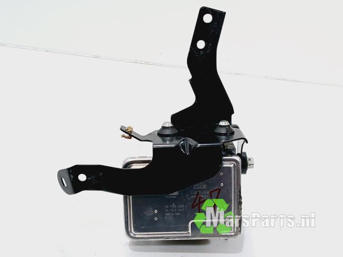 ABS Pomp van een Mitsubishi Eclipse Cross (GK/GL) 2.4 16V PHEV 4x4 2022