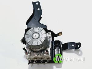 Gebruikte ABS Pomp Mitsubishi Eclipse Cross (GK/GL) 2.4 16V PHEV 4x4 Prijs € 300,00 Margeregeling aangeboden door Autodemontagebedrijf De Mars