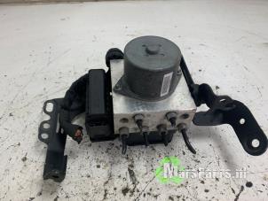 Gebruikte ABS Pomp Mini Countryman (R60) 2.0 Cooper SD 16V Prijs € 100,00 Margeregeling aangeboden door Autodemontagebedrijf De Mars