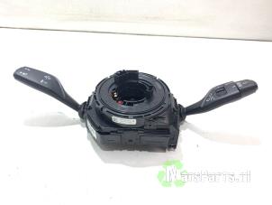 Gebruikte Combischakelaar Stuurkolom BMW i3 (I01) i3s 120Ah Prijs € 200,00 Margeregeling aangeboden door Autodemontagebedrijf De Mars