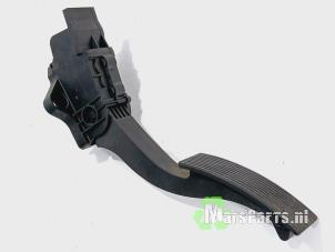 Gebruikte Gaspedaal Mercedes A (W176) 1.6 A-180 16V Prijs € 200,00 Margeregeling aangeboden door Autodemontagebedrijf De Mars