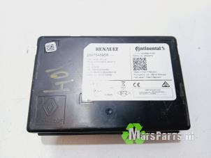 Gebruikte Navigatie Module Renault Scénic IV (RFAJ) 1.2 TCE 130 16V Prijs € 25,00 Margeregeling aangeboden door Autodemontagebedrijf De Mars