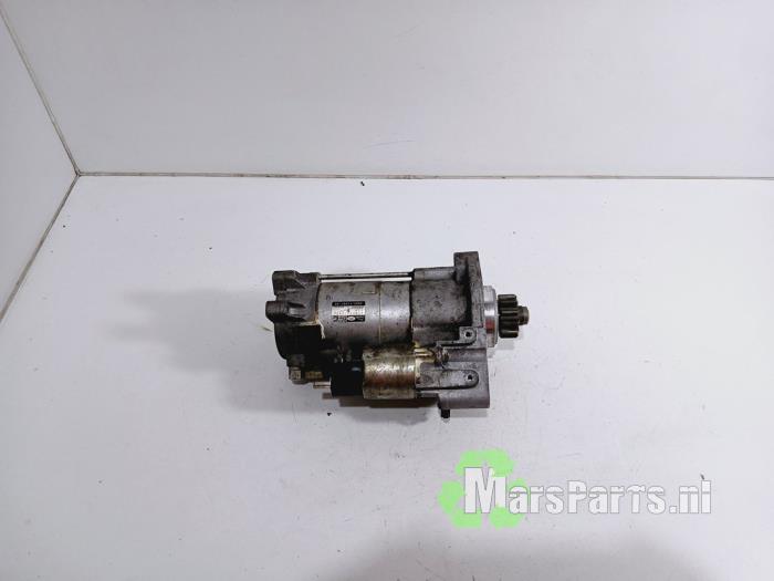 Gebruikte Startmotor Landrover Range Rover Velar (LY) 5.0 V8 32V SVR Prijs € 150,00 Margeregeling aangeboden door Autodemontagebedrijf De Mars