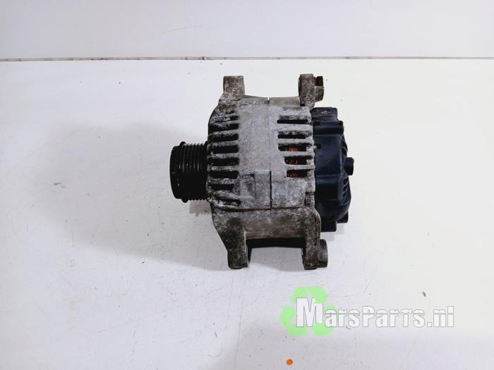 Gebruikte Dynamo Hyundai iX35 (LM) 2.0 16V Prijs € 40,00 Margeregeling aangeboden door Autodemontagebedrijf De Mars