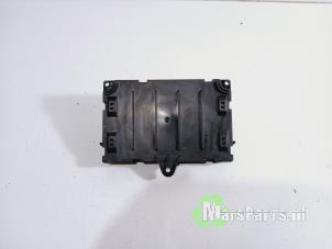 Gebruikte Bodycontrol Module Peugeot Partner Tepee (7A/B/C/D/E/F/G/J/P/S) 1.6 HDI 90 16V Phase 1 Prijs € 45,00 Margeregeling aangeboden door Autodemontagebedrijf De Mars