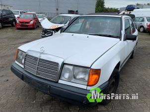 Gebruikte Cardanas Mercedes E (W124) 2.3 230 E Prijs € 150,00 Margeregeling aangeboden door Autodemontagebedrijf De Mars