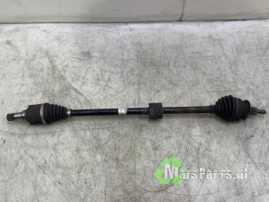 Gebruikte Steekas rechts-voor Volkswagen Polo VI (AW1) 1.0 MPi 12V Prijs € 325,00 Margeregeling aangeboden door Autodemontagebedrijf De Mars