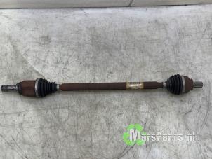 Gebruikte Aandrijfas rechts-voor Renault Twingo III (AH) 1.0 SCe 70 12V Prijs € 75,00 Margeregeling aangeboden door Autodemontagebedrijf De Mars