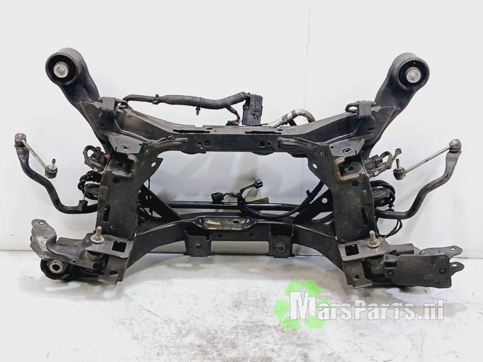 Gebruikte Subframe Landrover Range Rover Velar (LY) 5.0 V8 32V SVR Prijs € 500,00 Margeregeling aangeboden door Autodemontagebedrijf De Mars