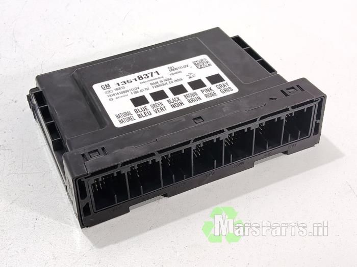 Gebruikte Computer Body Control Opel Astra K 1.6 CDTI 110 16V Prijs € 40,00 Margeregeling aangeboden door Autodemontagebedrijf De Mars