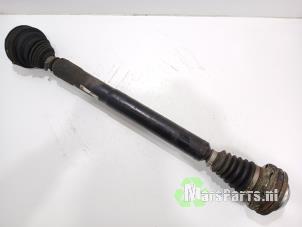 Gebruikte Aandrijfas rechts-voor Volkswagen Golf V (1K1) 1.4 GT 16V Prijs € 65,00 Margeregeling aangeboden door Autodemontagebedrijf De Mars