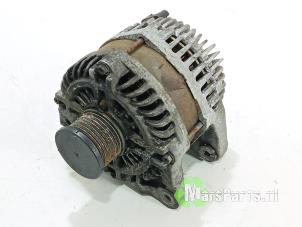 Gebruikte Dynamo Renault Grand Scénic III (JZ) 1.4 16V TCe 130 Prijs € 40,00 Margeregeling aangeboden door Autodemontagebedrijf De Mars