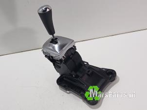 Gebruikte Selectiehendel automaat Citroen DS3 Cabrio (SB) 1.6 e-HDi Prijs € 100,00 Margeregeling aangeboden door Autodemontagebedrijf De Mars