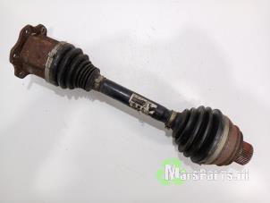 Gebruikte Steekas rechts-voor Audi S4 Prijs € 45,00 Margeregeling aangeboden door Autodemontagebedrijf De Mars