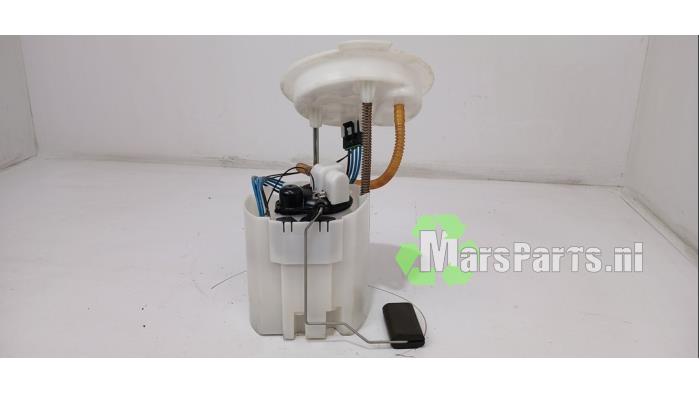 Gebruikte Tank element Pomp Mini Clubman (F54) 2.0 Cooper S 16V Prijs € 100,00 Margeregeling aangeboden door Autodemontagebedrijf De Mars