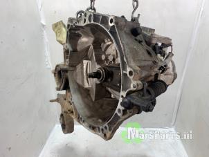 Gebruikte Versnellingsbak Peugeot 208 I (CA/CC/CK/CL) 1.6 Blue HDi Prijs € 375,00 Margeregeling aangeboden door Autodemontagebedrijf De Mars