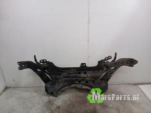 Gebruikte Subframe Toyota Auris (E18) 1.8 16V Hybrid Prijs € 100,00 Margeregeling aangeboden door Autodemontagebedrijf De Mars