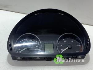 Gebruikte Kilometerteller KM Mercedes Vito (639.6) 2.2 109 CDI 16V Prijs € 75,00 Margeregeling aangeboden door Autodemontagebedrijf De Mars