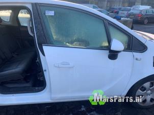 Gebruikte Portier 4Deurs rechts-voor Opel Meriva 1.4 Turbo 16V ecoFLEX Prijs € 200,00 Margeregeling aangeboden door Autodemontagebedrijf De Mars