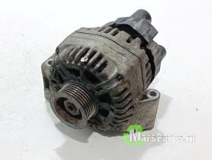 Gebruikte Dynamo Fiat Grande Punto (199) 1.3 JTD Multijet 16V Prijs € 25,00 Margeregeling aangeboden door Autodemontagebedrijf De Mars