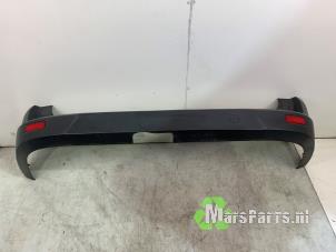 Gebruikte Lip achterbumper Ford Transit Connect (PJ2) 1.0 EcoBoost 12V 100 Prijs € 70,00 Margeregeling aangeboden door Autodemontagebedrijf De Mars