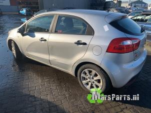 Gebruikte Achteras voorwielaandrijving Kia Rio III (UB) 1.2 CVVT 16V Prijs € 150,00 Margeregeling aangeboden door Autodemontagebedrijf De Mars
