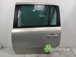 Gebruikte Deur 4Deurs links-achter Opel Zafira (M75) 1.8 16V Ecotec Prijs € 40,00 Margeregeling aangeboden door Autodemontagebedrijf De Mars