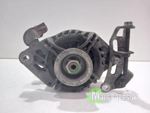 Gebruikte Dynamo Peugeot 107 1.0 12V Prijs € 35,00 Margeregeling aangeboden door Autodemontagebedrijf De Mars