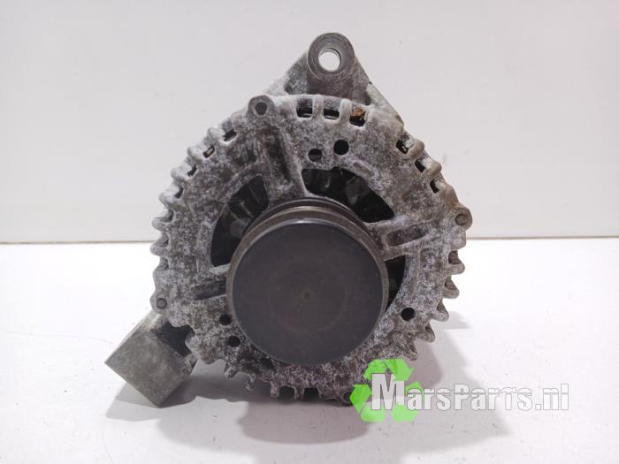 Gebruikte Dynamo Volvo V50 (MW) 2.4 D5 20V Autom.. Prijs € 40,00 Margeregeling aangeboden door Autodemontagebedrijf De Mars