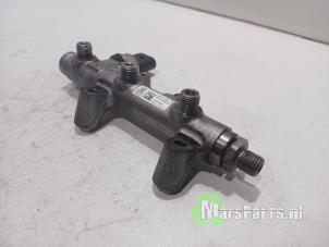 Gebruikte Injector brug Audi A6 Allroad Quattro (C7) 3.0 TDI V6 24V biturbo Prijs € 80,00 Margeregeling aangeboden door Autodemontagebedrijf De Mars