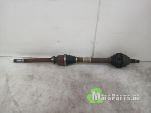 Gebruikte Steekas rechts-voor Citroen DS3 Cabrio (SB) 1.6 e-HDi Prijs € 75,00 Margeregeling aangeboden door Autodemontagebedrijf De Mars