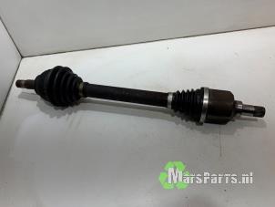 Gebruikte Homokineetas links-voor Citroen DS3 Cabrio (SB) 1.6 e-HDi Prijs € 35,00 Margeregeling aangeboden door Autodemontagebedrijf De Mars