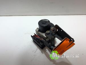 Gebruikte ABS Pomp Ford Focus 1 ST Wagon 2.0 16V ST170 Prijs € 65,00 Margeregeling aangeboden door Autodemontagebedrijf De Mars