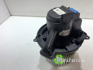 Gebruikte Aanjager Nissan Micra (K14) 1.0 IG-T 100 Prijs € 45,00 Margeregeling aangeboden door Autodemontagebedrijf De Mars