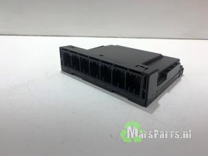 Gebruikte Bodycontrol Module Opel Astra K Sports Tourer 1.6 CDTI 110 16V Prijs € 40,00 Margeregeling aangeboden door Autodemontagebedrijf De Mars