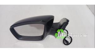 Gebruikte Buitenspiegel links Skoda Rapid Spaceback 1.4 TDI 12V Prijs € 80,00 Margeregeling aangeboden door Autodemontagebedrijf De Mars
