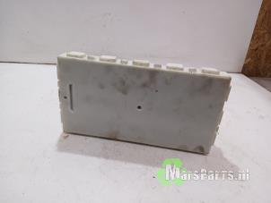 Gebruikte Zekeringkast BMW i3 (I01) i3s 120Ah Prijs € 120,00 Margeregeling aangeboden door Autodemontagebedrijf De Mars