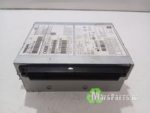 Gebruikte CD Speler Volvo V40 (MV) 2.0 D2 16V Prijs € 120,00 Margeregeling aangeboden door Autodemontagebedrijf De Mars