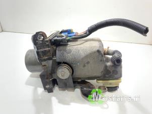 Gebruikte Servopomp Renault Talisman (RFDL) 2.0 Blue dCi 160 Prijs € 75,00 Margeregeling aangeboden door Autodemontagebedrijf De Mars