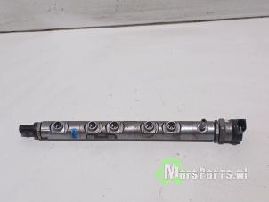 Gebruikte Injector brug Mini Countryman (R60) 2.0 Cooper D 16V Autom. Prijs € 70,00 Margeregeling aangeboden door Autodemontagebedrijf De Mars