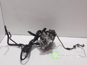 Gebruikte Brandstofpomp Mechanisch Mini Countryman (R60) 2.0 Cooper D 16V Autom. Prijs € 250,00 Margeregeling aangeboden door Autodemontagebedrijf De Mars