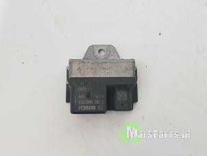 Gebruikte Gloeirelais Mini Countryman (R60) 2.0 Cooper D 16V Autom. Prijs € 25,00 Margeregeling aangeboden door Autodemontagebedrijf De Mars