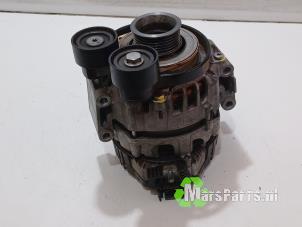 Dynamo van een Audi A5 (F53/F5P) 2.0 45 TFSI Mild Hybrid 16V Quattro 2019